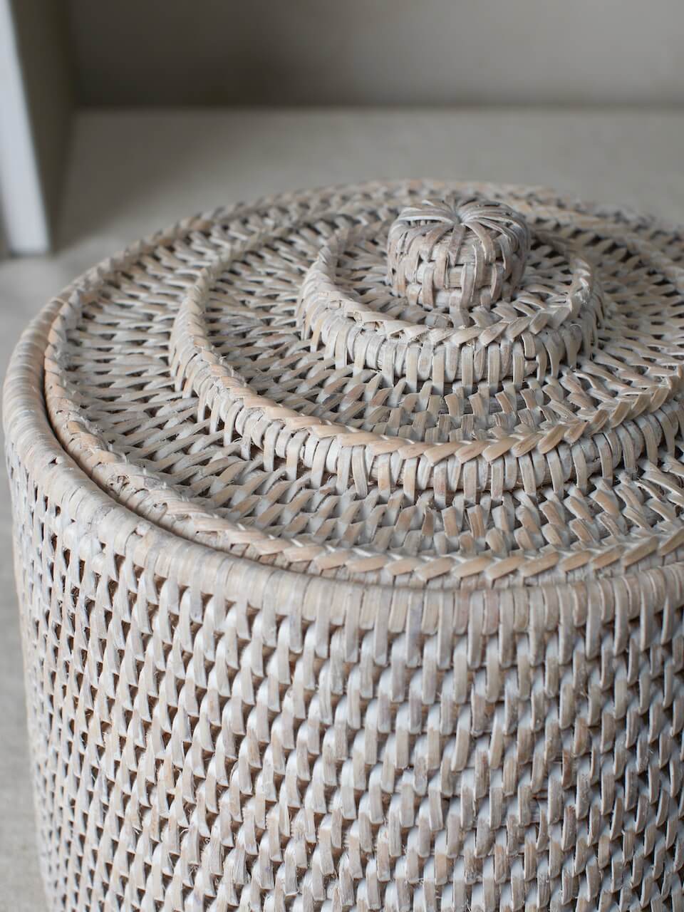 Leith Rattan Medium Lidded Storage Box - White